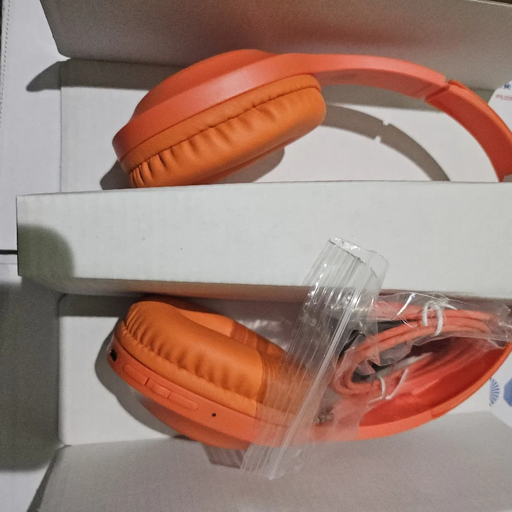 heyday Red Wireless Headphones